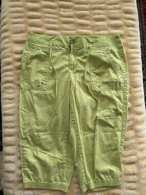 Lime Green Cargo Capri Pants Women’s Size 16 Casual Y2K Utility